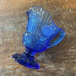 Vintage Bicentennial 1976 Blue Glass Pitcher with Mount Vernon